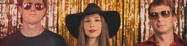 THU 10/19 - ANGELA PERLEY & THE HOWLIN' MOONS (Columbus)